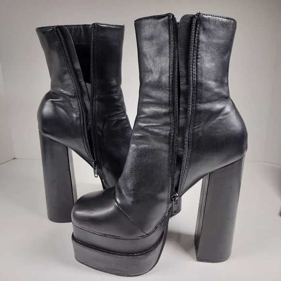 Boohoo Black Chunky High Platform Boots - Picture 6 of 15